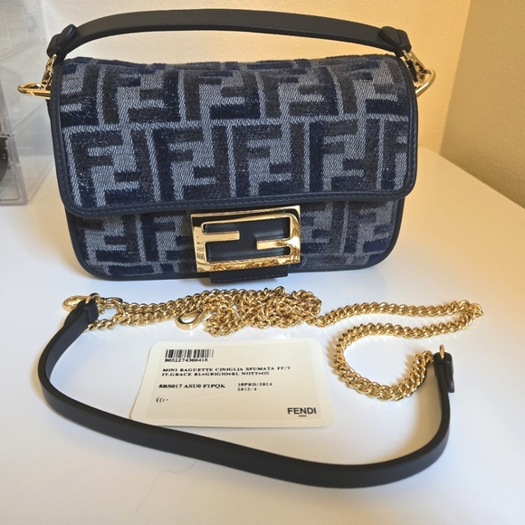 Fendi Mini Baguette Bag - Picture 7 of 10